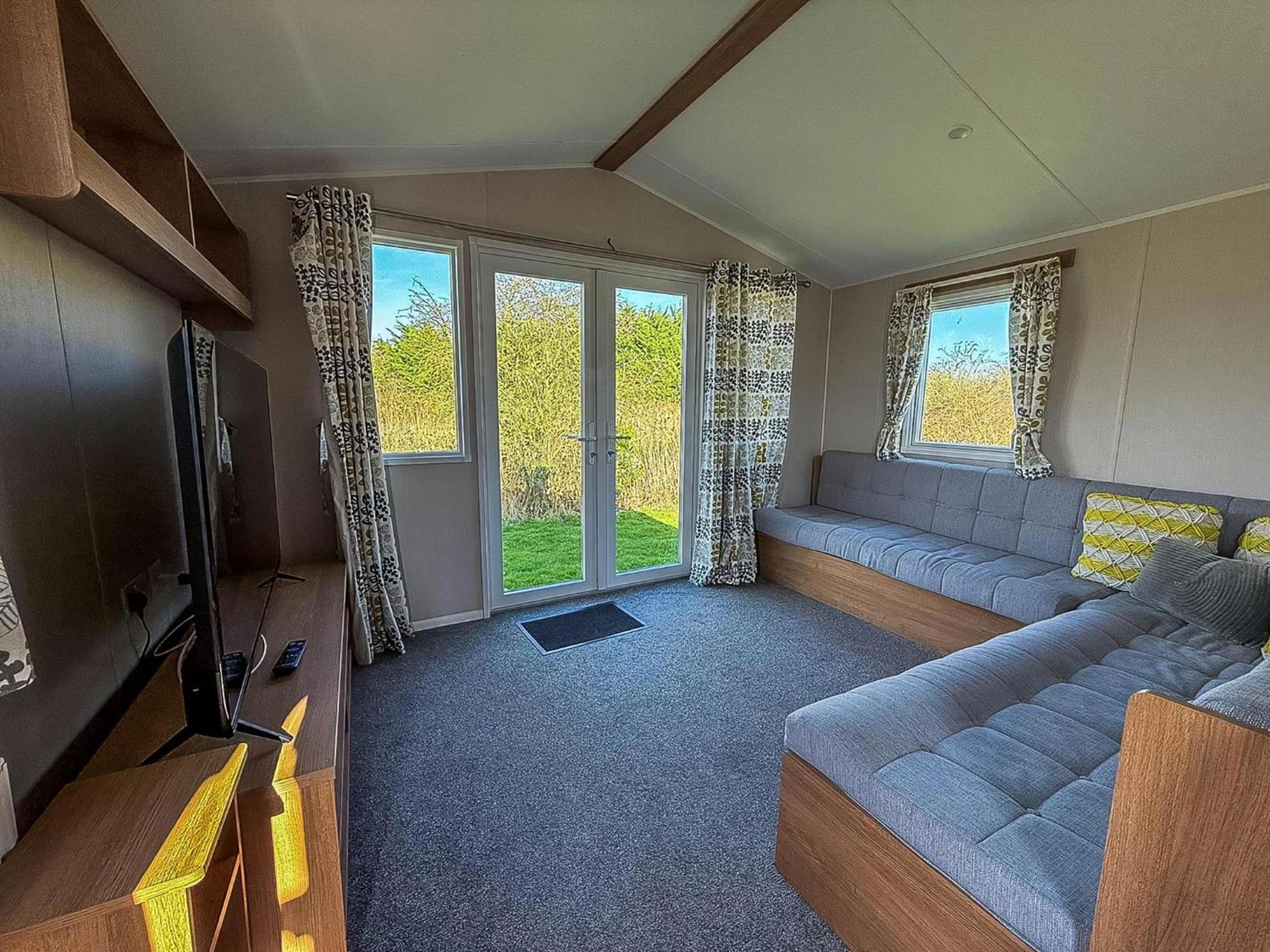 Lovely 8 Berth Caravan In Southview Holiday Park, Ref 33042Tc Skegness Exterior foto